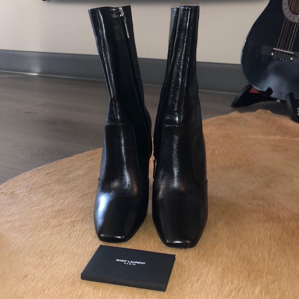 Brand new ysl black shiny leather booties zipper closure 100mm